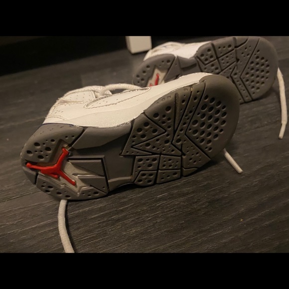 White Jordans size 5C - Picture 3 of 3